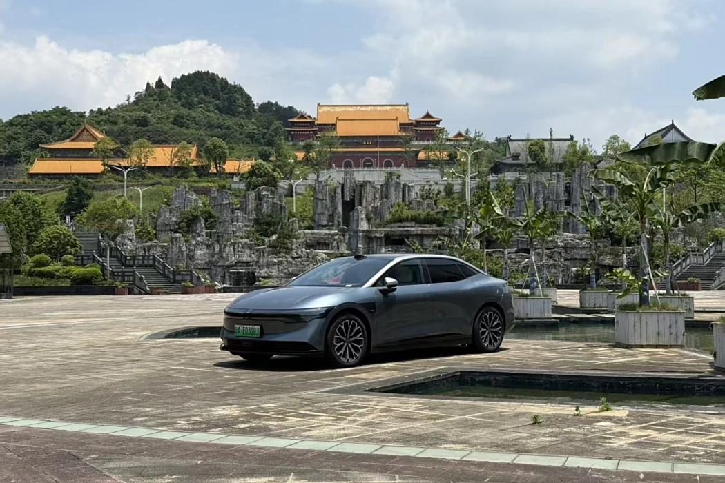 Extreme Krypton 007 2025 four-wheel drive smart driving version 75kWh