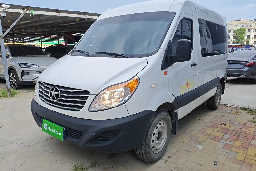 Jiangqi Group Xingrui 2022 2.0T Fuel-saving King PLUS Express Edition Short shaft 6-7 seat HFC4DB3-2E4