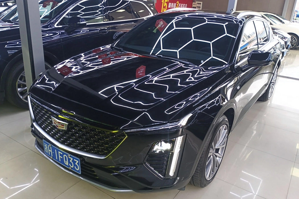 Cadillac GT4 2023 25T Luxury