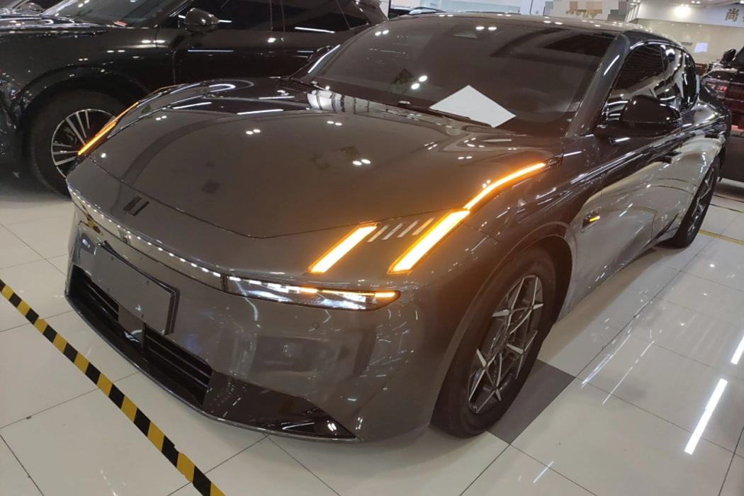 Lynk & Co Z10 2024 model 95kWh 766km rear drive Max