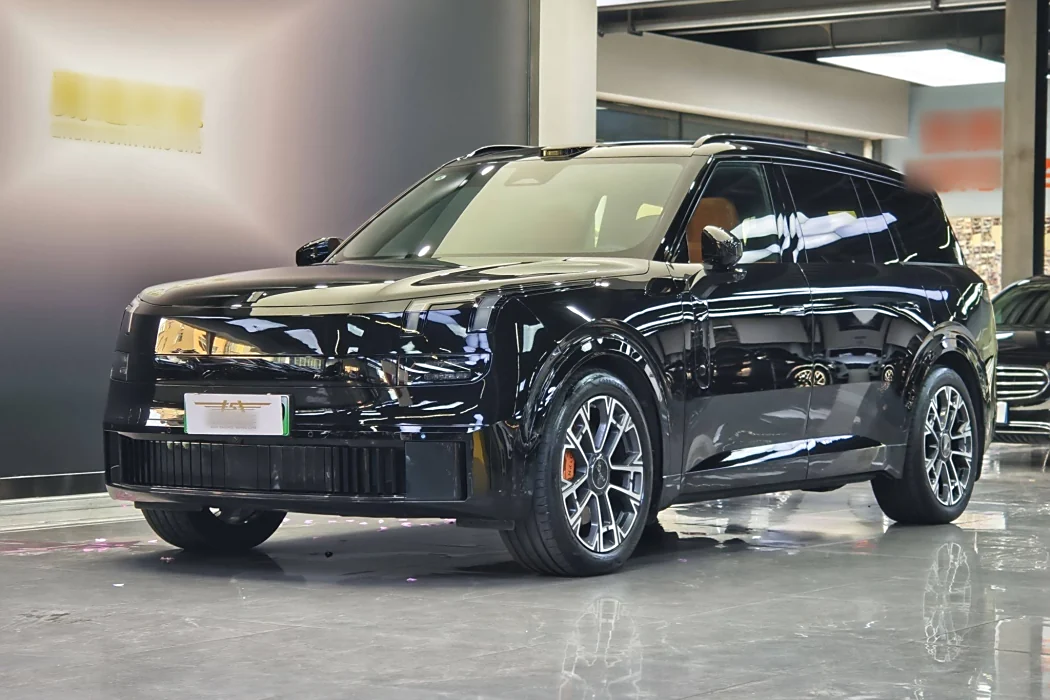 Lynk & Co 900 2025 model 1.5T Ultra
