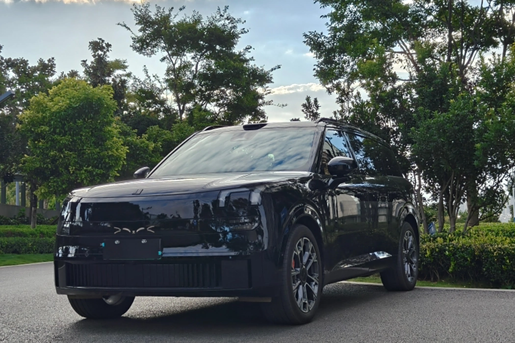 Lynk & Co 900 2025 model 1.5T Ultra