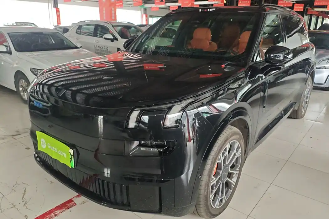 Lynk & Co 900 2025 model 1.5T Ultra