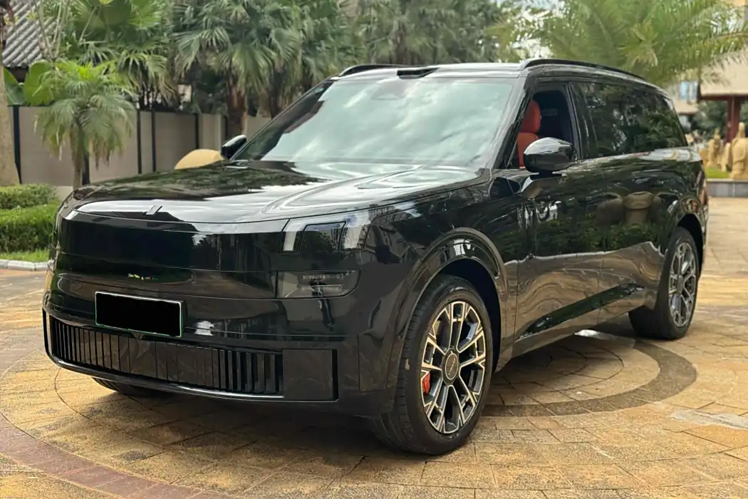 Lynk & Co 900 2025 model 1.5T Ultra