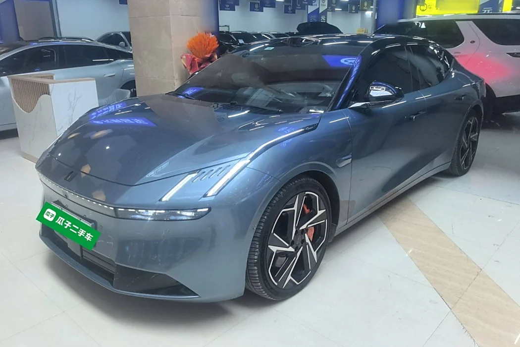 Lynk & Co Z10 2024 95kWh 702km four-wheel drive smart driving Ultra