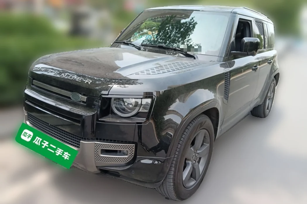 Land Rover Defender 2025 model 110 3.0 T P400-Dynamic HSE