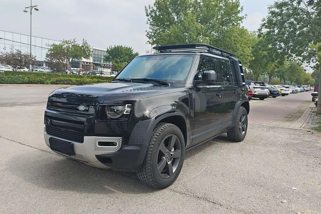 Land Rover Defender 2021 110 P400 Dark Special Edition