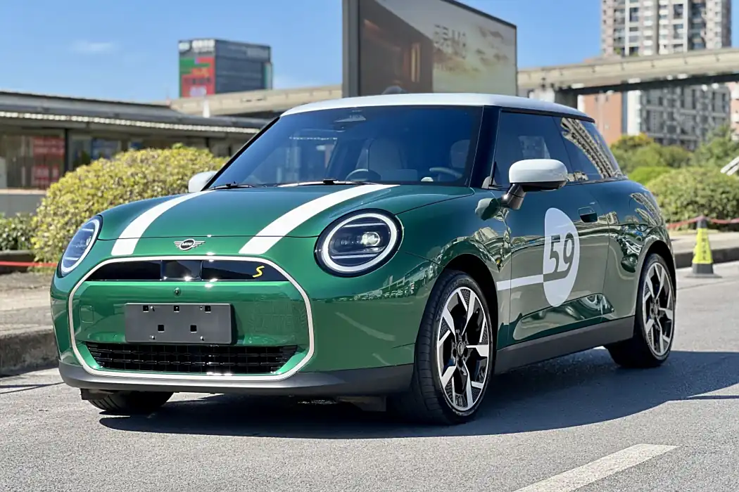 Electric MINI COOPER 2024 452km COOPER SE 1/65 Limited Edition