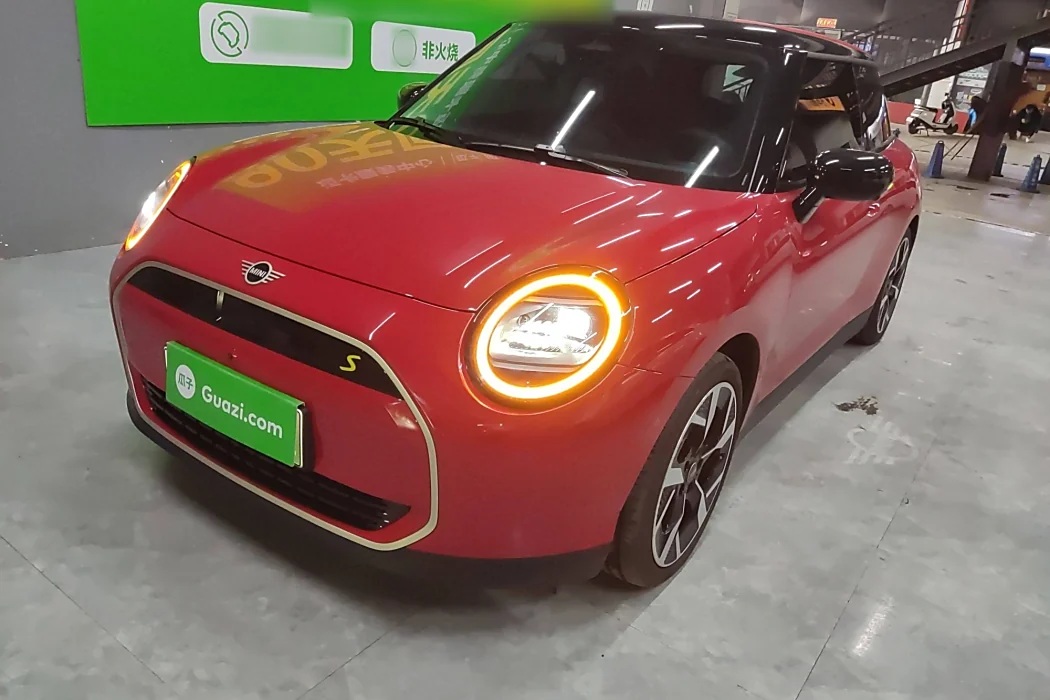 Electric MINI COOPER 2024 452km COOPER SE artist