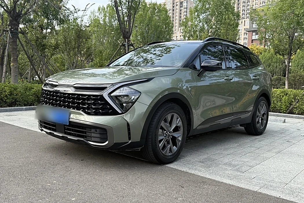 KIA Lion Platinum Extension 2023 2.0L HEV Two-wheel drive Ultimate Edition
