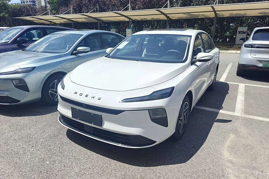 Roewe D6 2025 450km Premium Edition