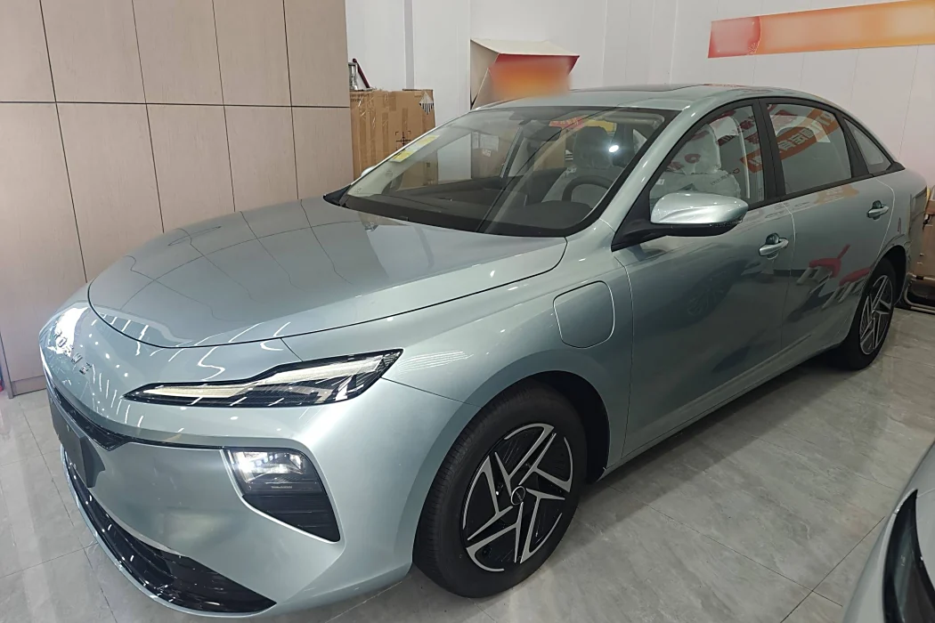 Roewe D6 2025 450km Premium Edition