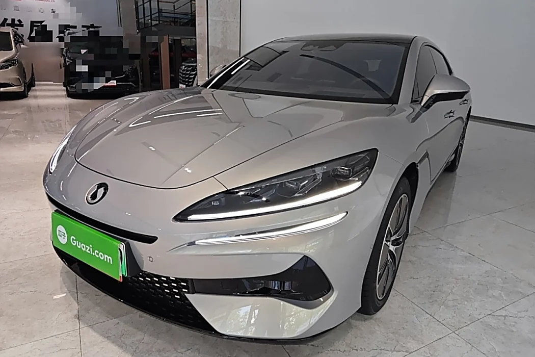 Denza Z9GT 2024 1100 four-wheel drive Max version