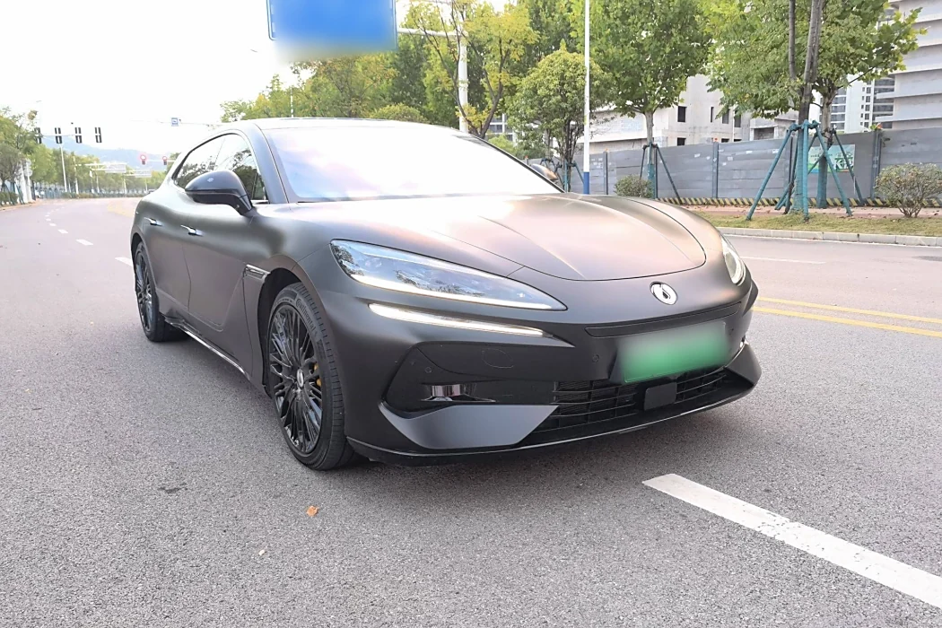 Denza Z9GT 2024 1100 four-wheel drive Ultra version