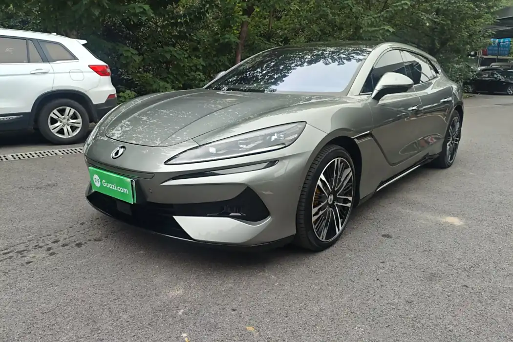 Denza Z9GT 2024 1100 four-wheel drive Ultra version