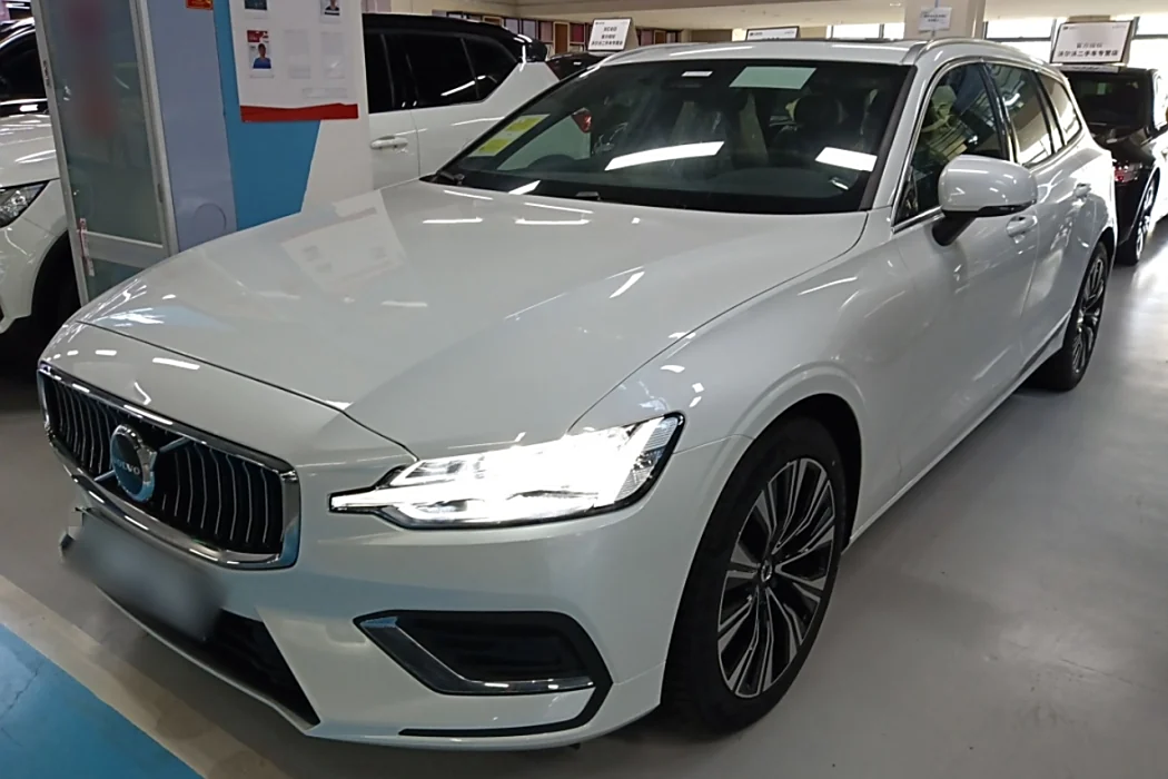 Volvo V60 2024 B5 Zhiyuan Deluxe Edition