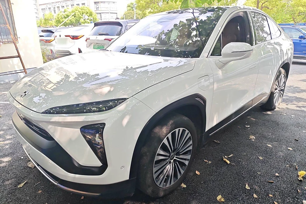 Azera EC6 2020 615KM Signature Edition
