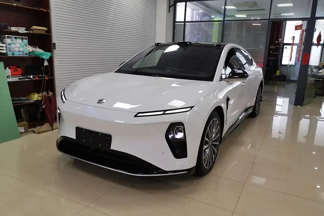 Модель Nio ET9 2025 мощностью 102 кВт*ч