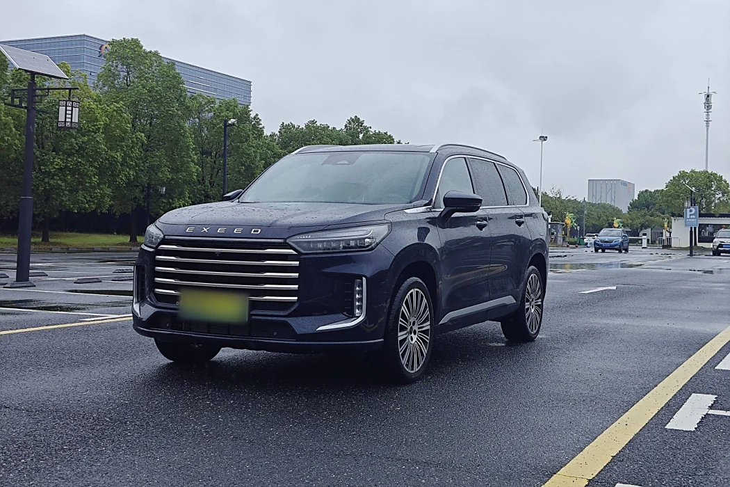Xingtu Lanyue C-DM 2025 model 180 ultra-long battery life Ultra four-wheel drive 6-seater