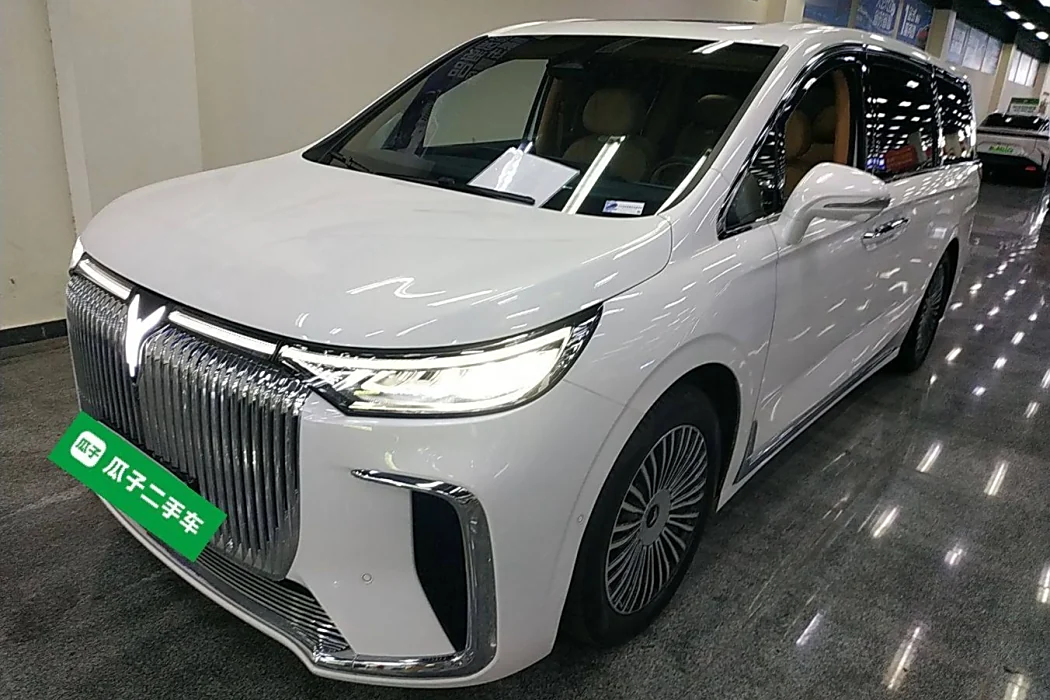 Lantu Car Lantu Dreamer 2025 PHEV Four-wheel drive flagship Kunpeng Edition
