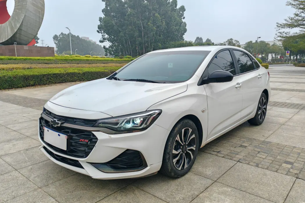 Chevrolet Cruze 2022 Light Hybrid RS 330T Automatic Fun Edition