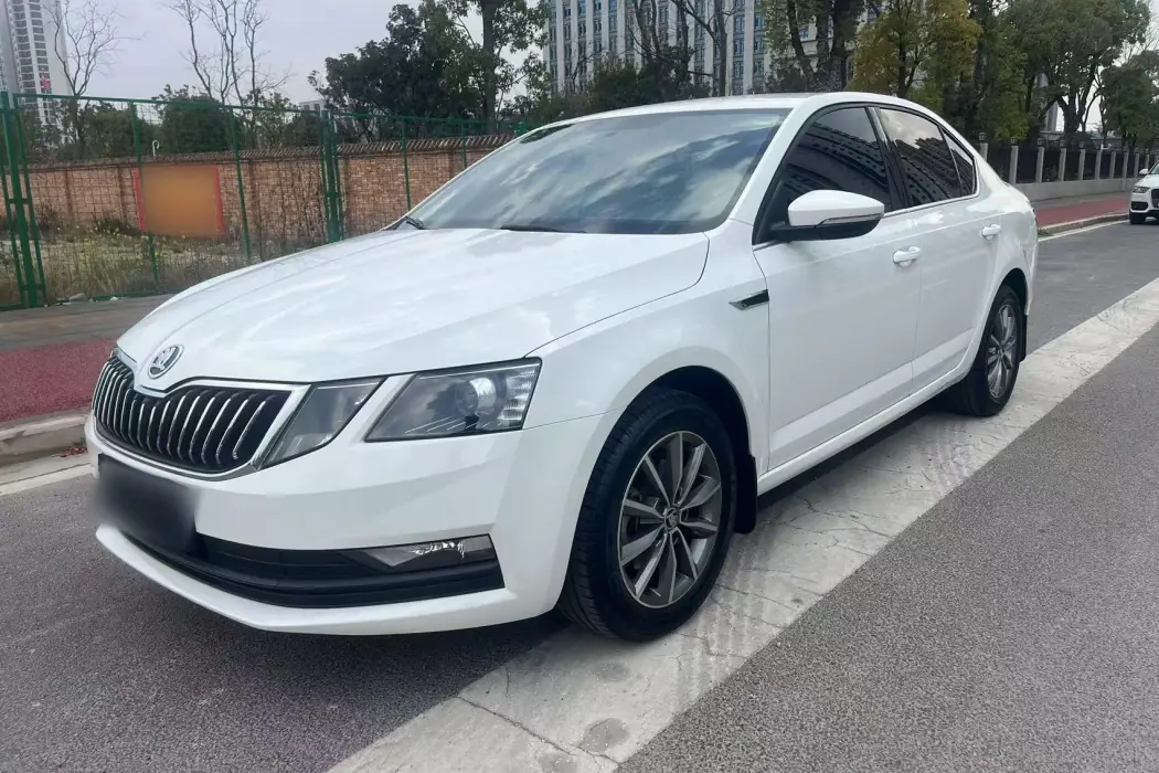 Skoda Octavia 2019 model ZI230 DSG Smart Travel Comfort Edition Country VI