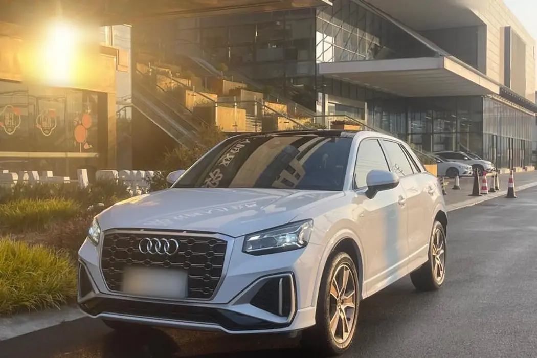 Audi Q2L 2022 35 TFSI Stylish Dynamic