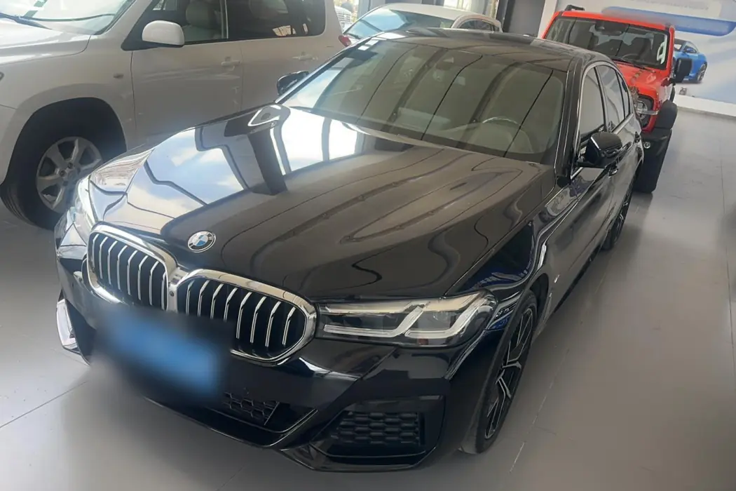 BMW 5 Series 2022 facelift three 530Li exclusive M sports suit