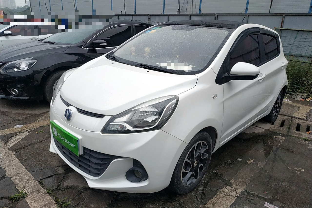 Changan Benben 2014 1.4L IMT Premium Sunroof Type