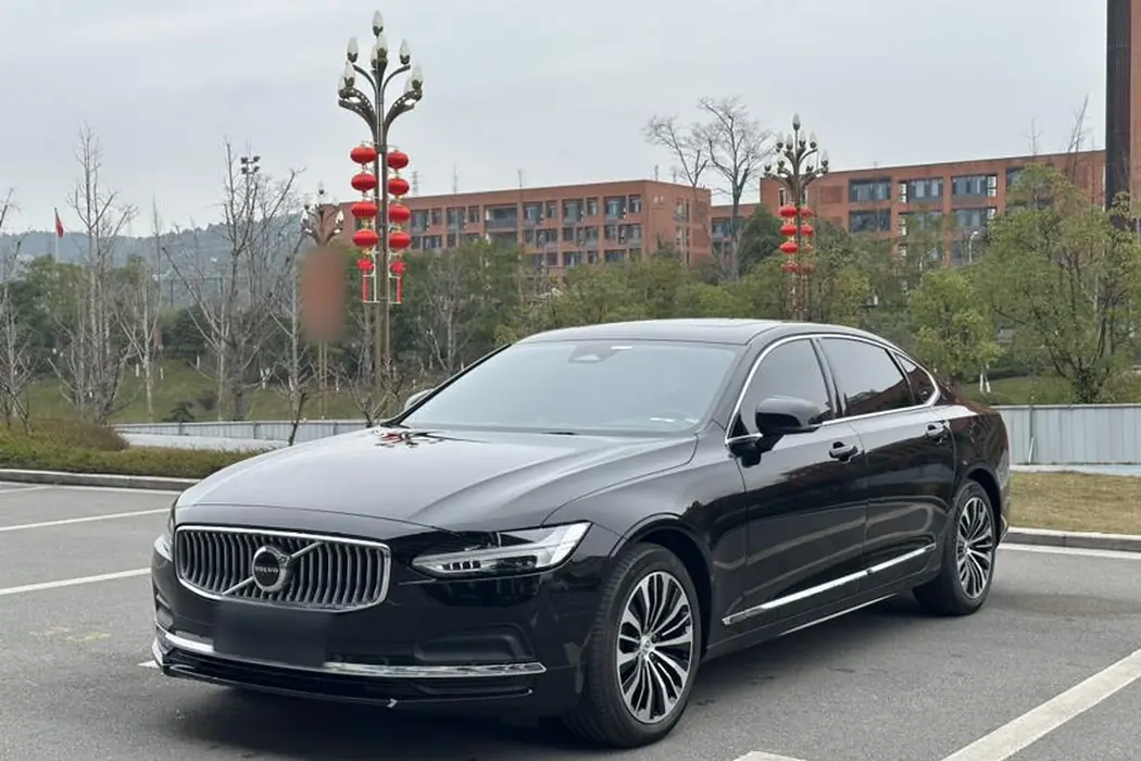 Volvo S90 2024 B5 Intelligent Luxury Edition