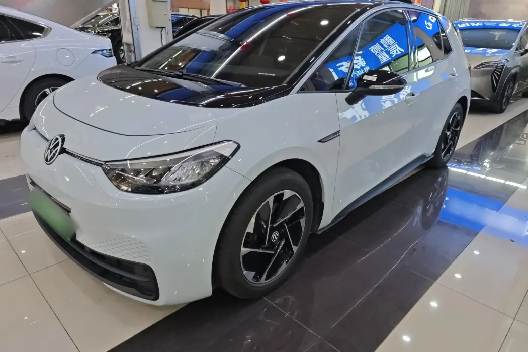 Volkswagen ID.3 2023 upgraded Pure Smart Edition
