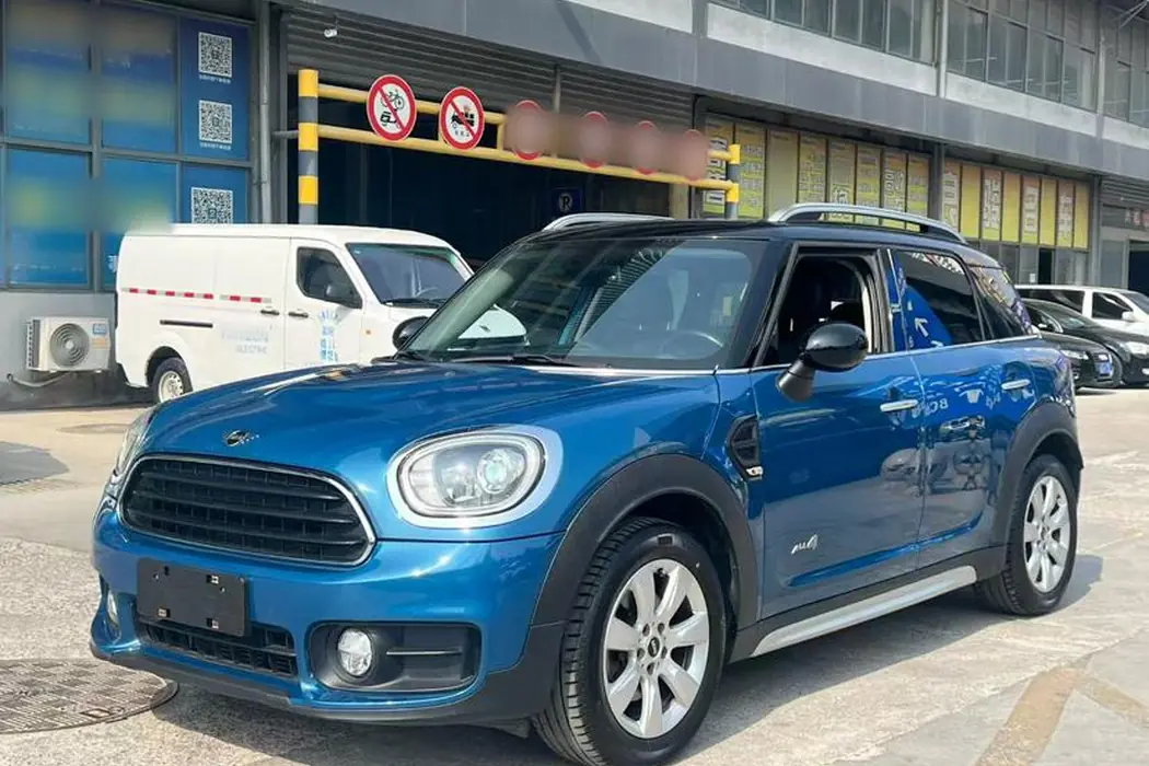 MINI COUNTRYMAN 2018 1.5T COOPER Special Edition