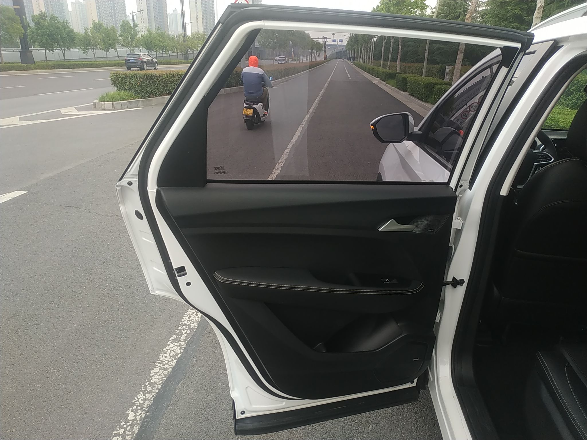 Фото машины 24