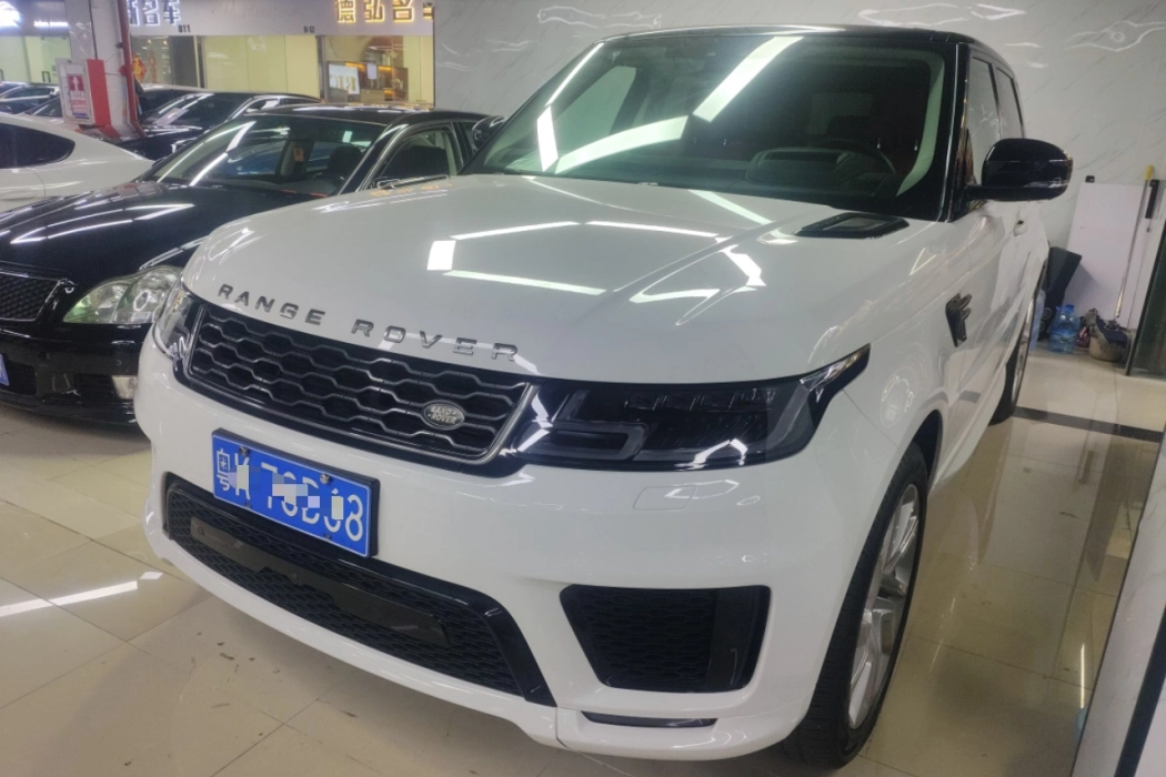 Land Rover Range Rover Sport Edition 2020 Model 3.0 L6 HSE DYNAMIC