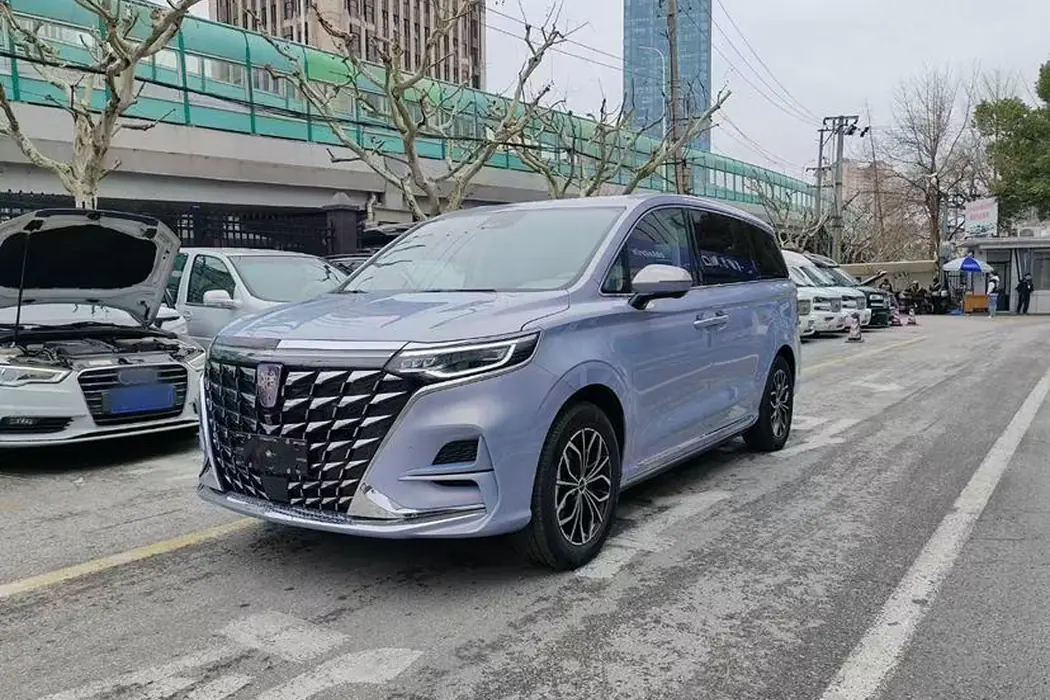 Roewe iMAX8 New Energy 2022 First Class Titanium Edition