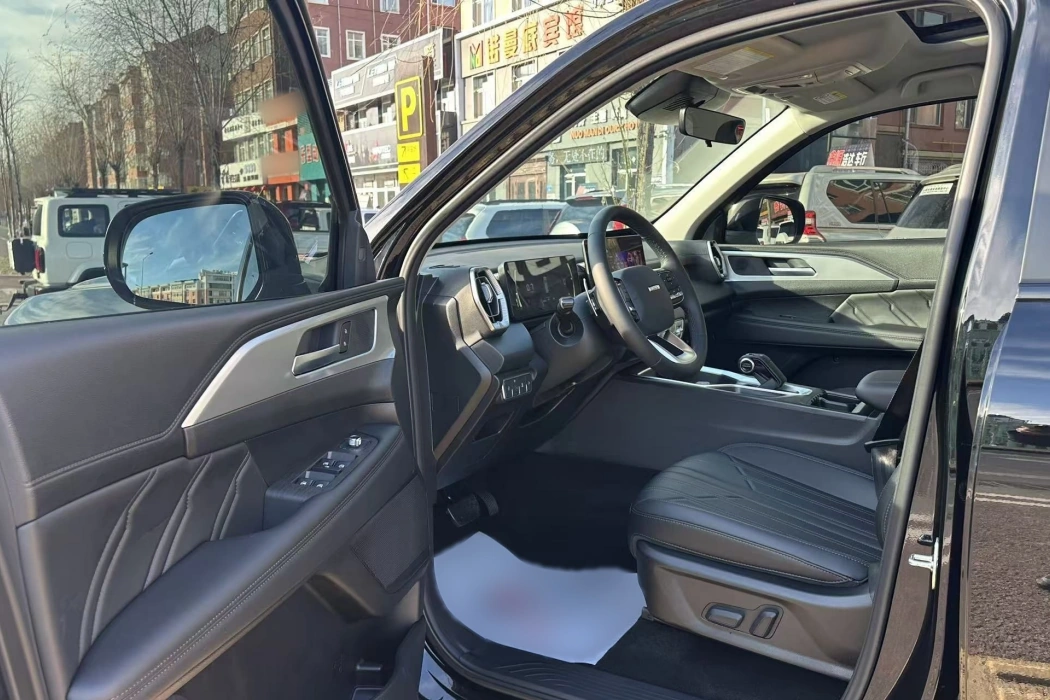 Haval H5 2025 2.0T automatic four-wheel drive pilot diesel
