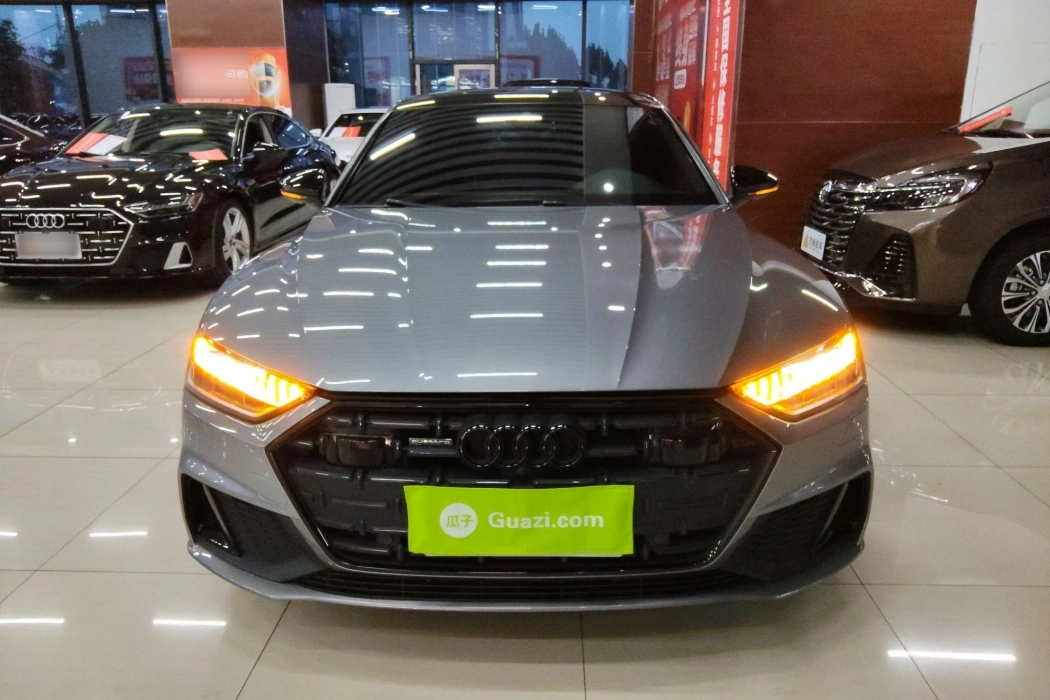 Audi A7L 2022 model 45 TFSI quattro S-line wind knight