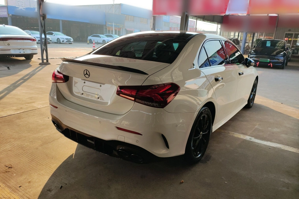 Mercedes-Benz A-class 2019 A 200 L sports sedan
