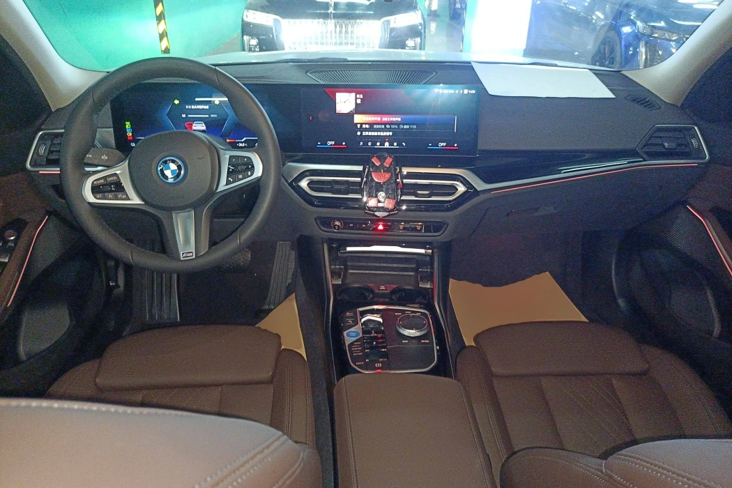 BMW i3 2024 eDrive 35 L