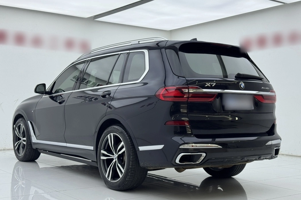 Фото машины 33