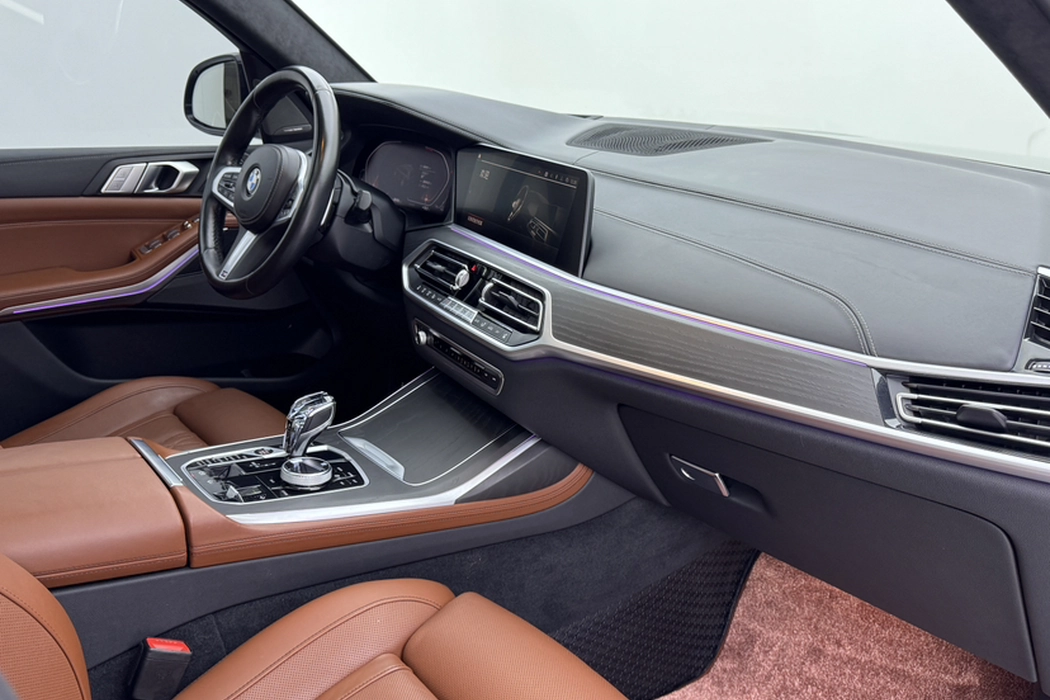 BMW X7 2022 xDrive40i Exclusive M Sports Suit