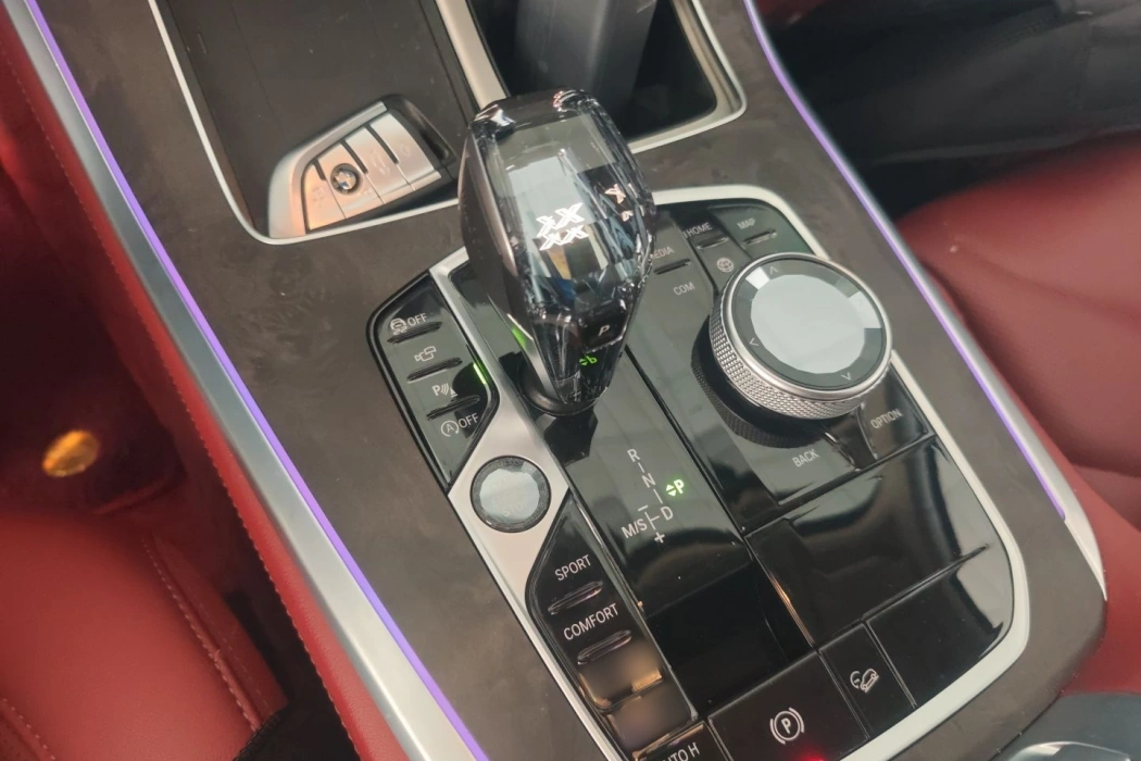 BMW X5 2022 facelift xDrive 30Li exclusive M sports suit