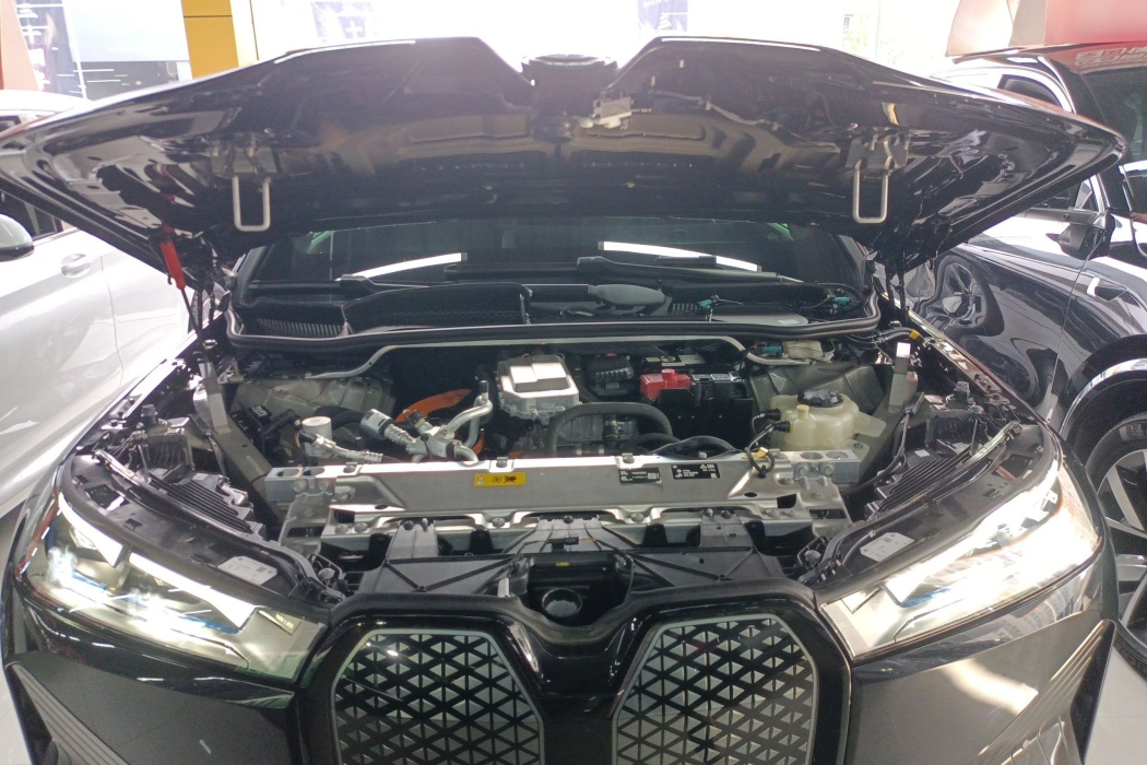 BMW iX 2022 xDrive40