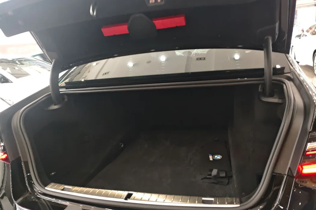 Фото машины 10