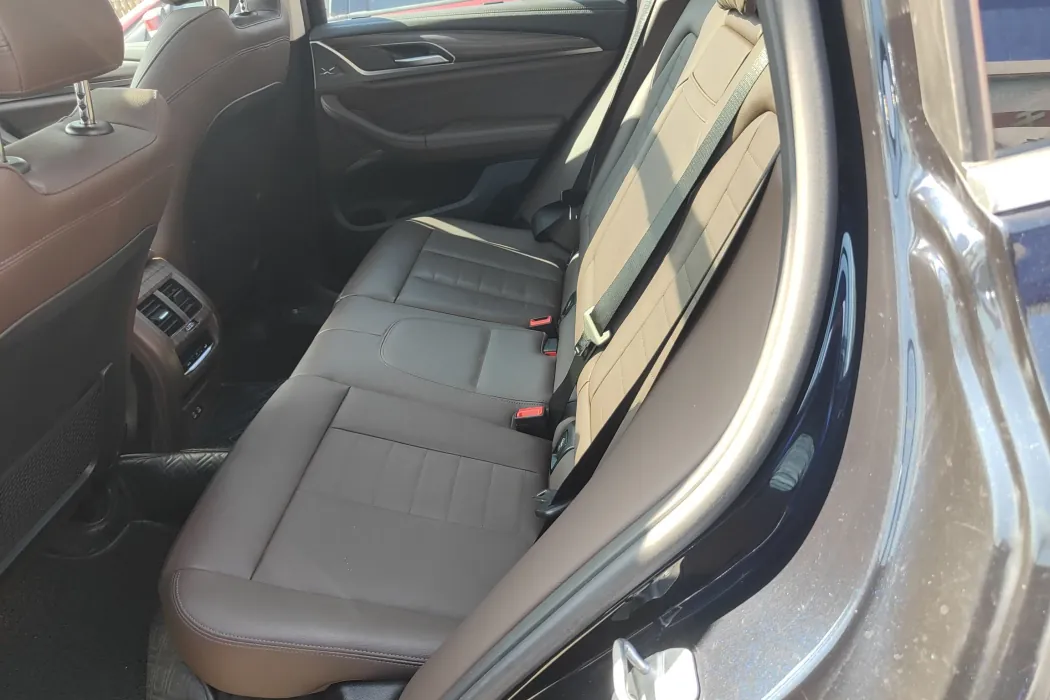 BMW iX3 2021 facelift creation collar type