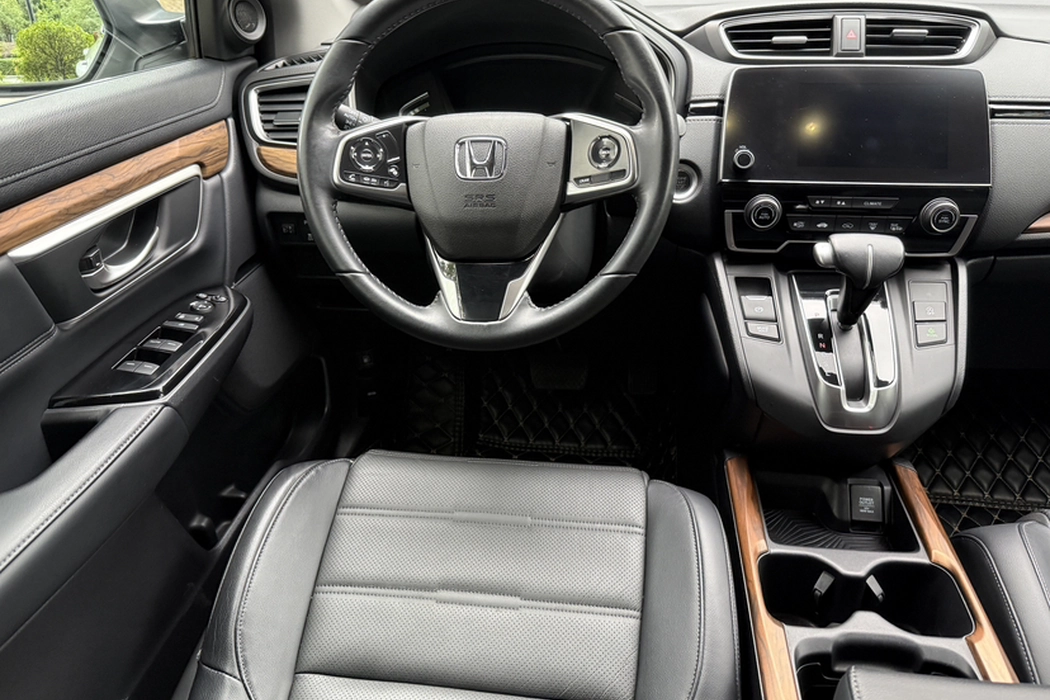 Honda CR-V 2019 240TURBO CVT two-wheel drive fashion version of the country V