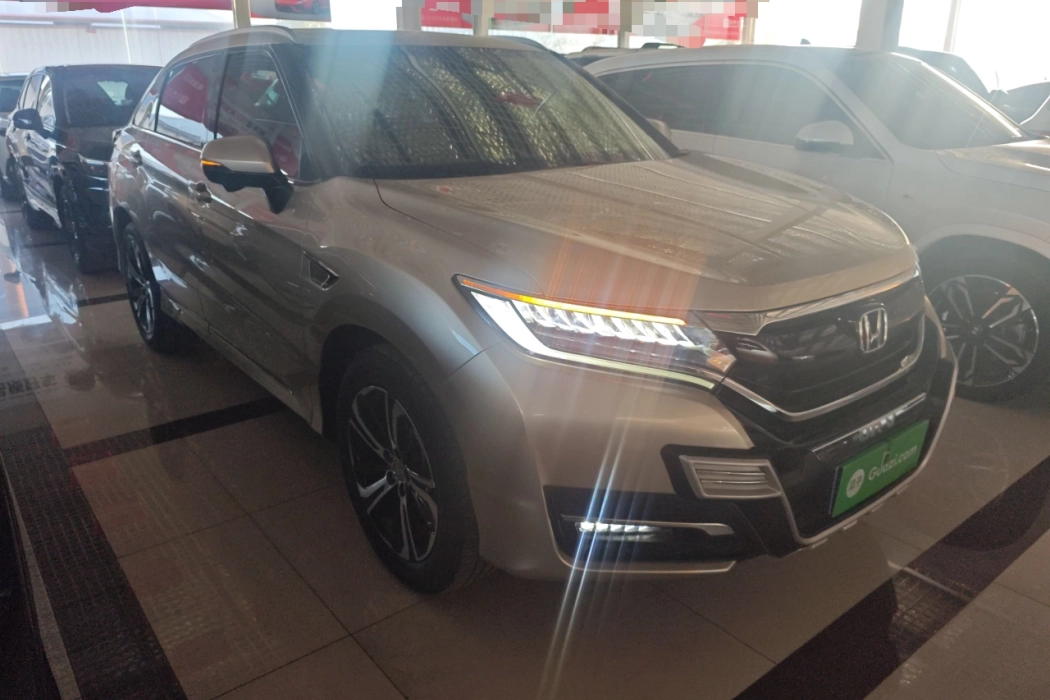 Honda UR-V 2017 370TURBO two-wheel drive premium edition Country V