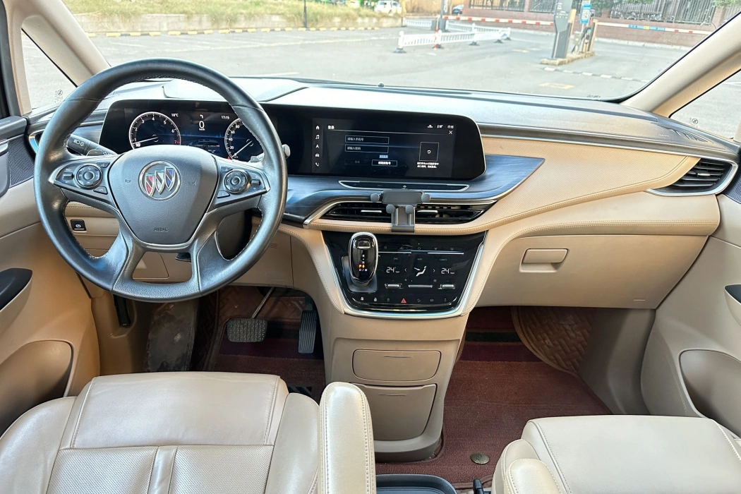 Buick GL8 2021 ES Lu Zun 653T Luxury