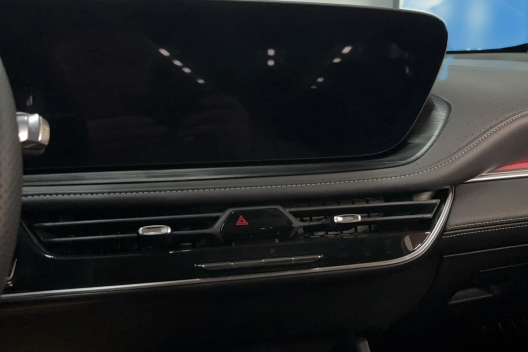 Buick Lacrosse 2023 Avia Edition