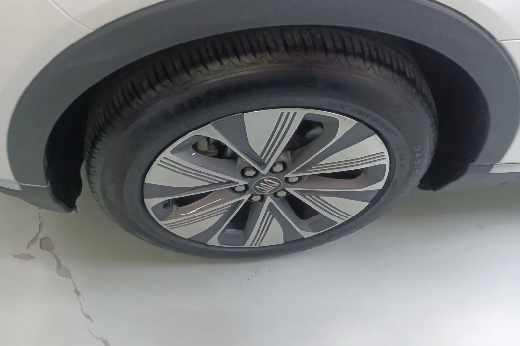 Buick E4 2023 Premium Edition